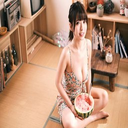解密宏翔小蓝的腹肌与凸根：健身与魅力的完美结合